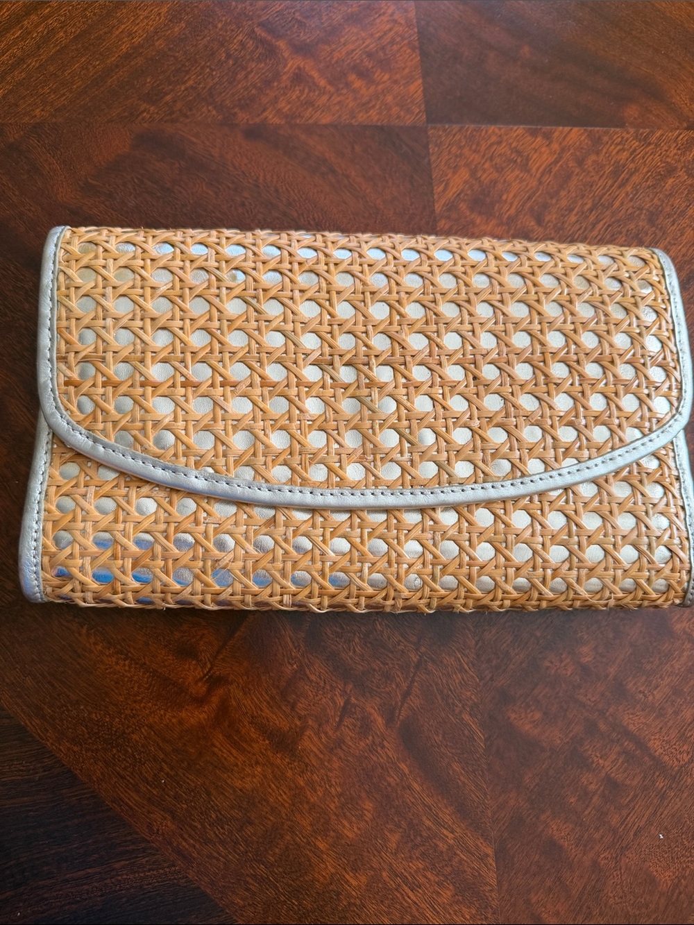 Vineyard Vines Rattan Clutch Purse Silver Trim Pink Liner 10.5” x 6” Leather